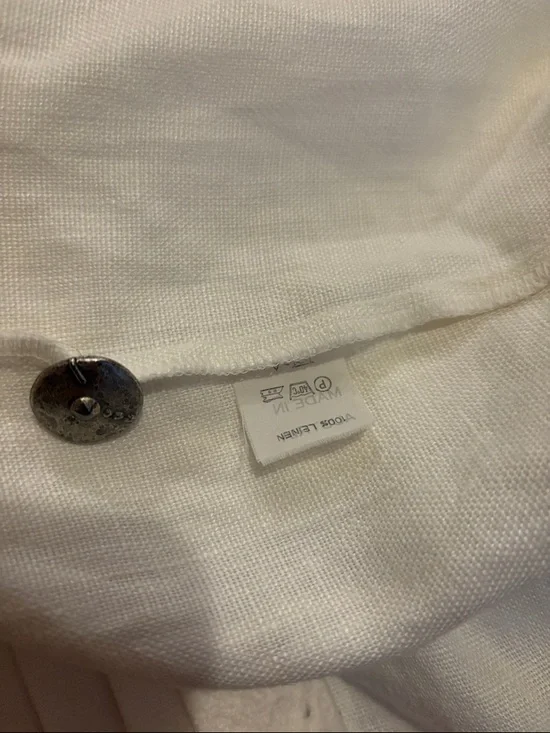 White Button-Front Linen top - Picture 14 of 16